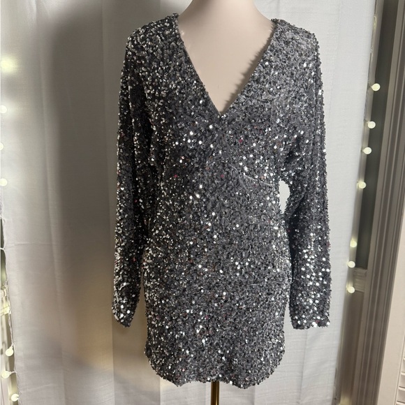 Forever 21 Silver Sequin Mini Dress - Picture 8 of 8